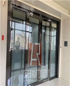 黑鈦金玻璃防火門